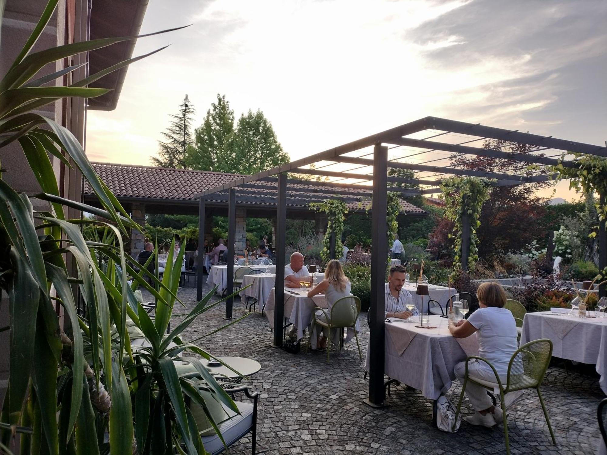 Hotel Cortese Армено Экстерьер фото